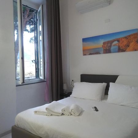 B&B Albenga Casa Panfilo Ngoại thất bức ảnh